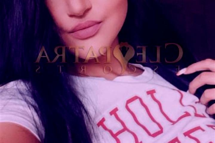 Natalie, 34, a auburn amber-eyed latina companion based in Dobric. Offering Tantra, Overnight, BDSM, OWO, Dinner Date. Available for incall and outcall, over...
