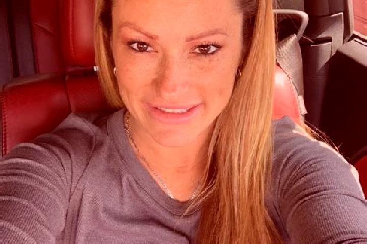 Natalie, 34, a blonde amber-eyed mixed companion based in Coemceli. Offering Prostate Massage, Travel Companion, Overnight. Available for incall and outcall,...