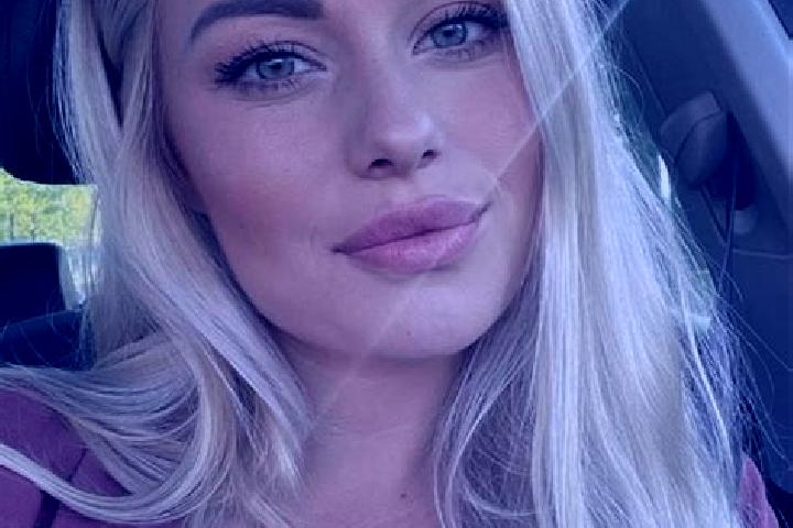 Natalie, 34, a blonde hazel-eyed european companion based in Kisra - Sume a. Offering BDSM, 69, Striptease, Dinner Date, Travel Companion. Available for inca...