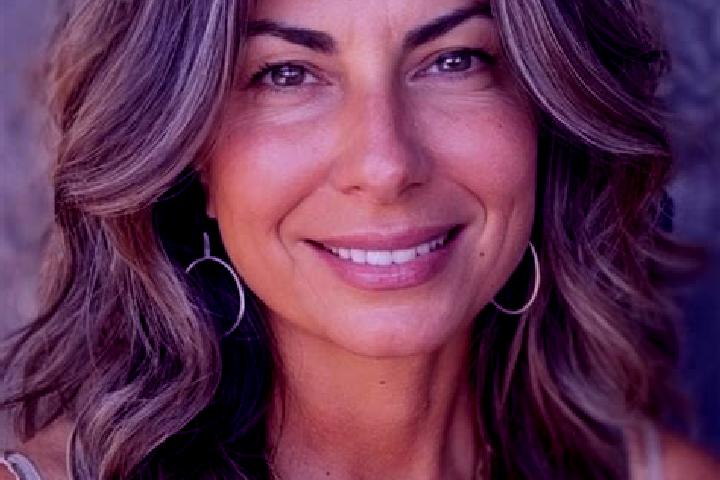 Natalie, 34, a brunette grey-eyed ebony companion based in Barra do Ouro. Offering Domination, Dinner Date. Available for incall and outcall, overnight booki...