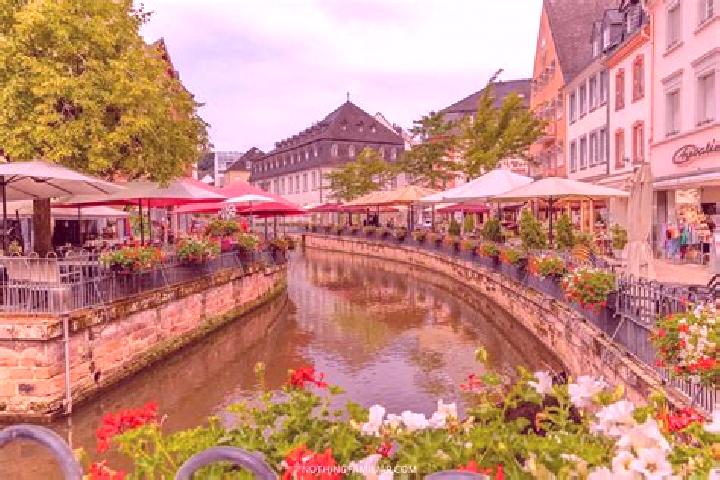 Natalie, 34 — Escort in Saarburg, Germany