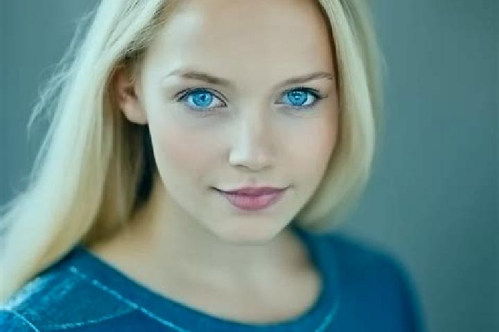 Natalie, 35, a blonde blue-eyed caribbean companion based in Senduro. Offering Dinner Date, OWO, A-Level. Available for incall and outcall, day and evening d...