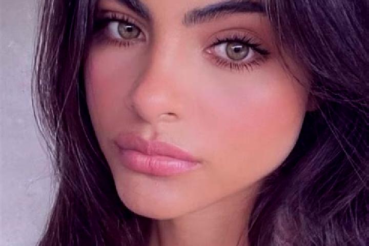 Natalie, 35, a brunette green-eyed middle eastern companion based in Al Jadid. Offering Travel Companion, CIM, Roleplay, Erotic Massage. Available for incall...
