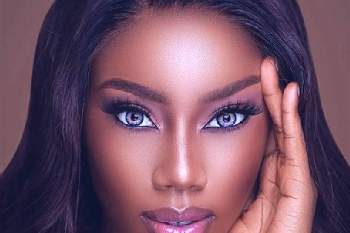 Natalie, 35, a chestnut blue-eyed ebony companion based in Binh My. Offering Deep French Kissing, Striptease. Available for incall and outcall, day and eveni...