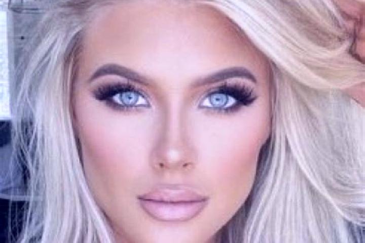 Natalie, 35, a platinum blonde blue-eyed indian companion based in Rot-Front. Offering A-Level, Domination, 69, Girlfriend Experience. Available for incall a...