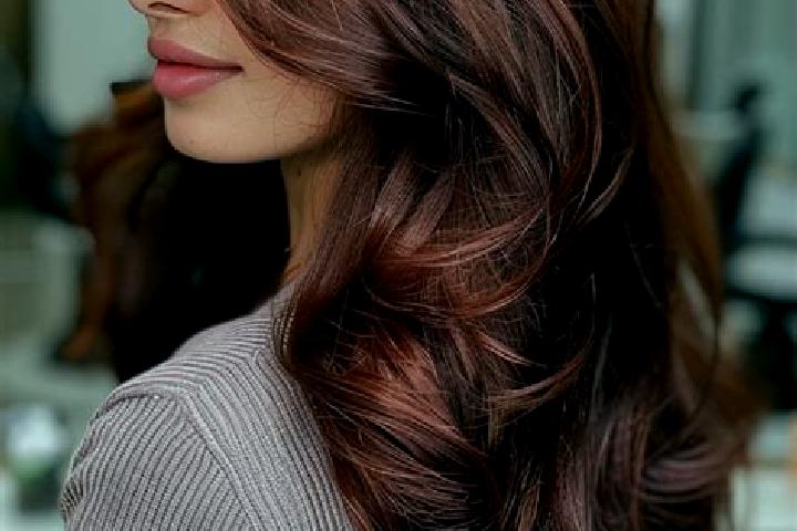 Natalie, 36, a auburn brown-eyed indian companion based in Lux. Offering Dinner Date, Massage, A-Level. Available for incall and outcall, day and evening dates.