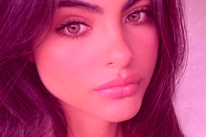 Natalie, 36, a auburn dark-eyed middle eastern companion based in Valencia de las Torres. Offering CIM, Prostate Massage, Overnight. Available for incall and...