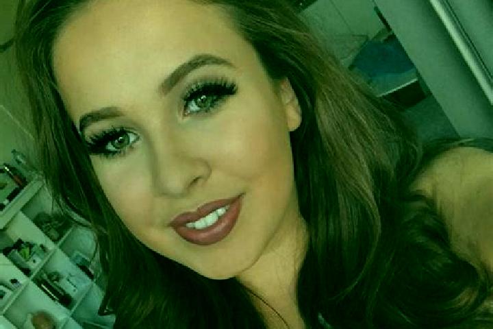 Natalie, 36, a chestnut brown-eyed european companion based in Quickstep. Offering Duos, Overnight, Party Girl. Available for incall and outcall, day and eve...