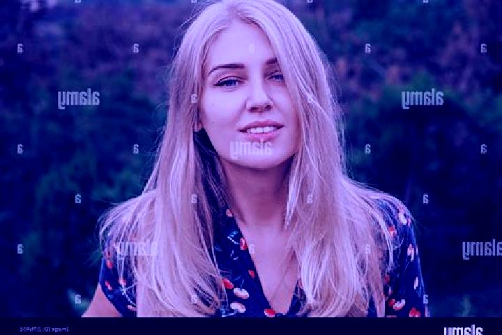 Natalie, 37, a blonde blue-eyed middle eastern companion based in Maiquinique. Offering Prostate Massage, CIM, Dinner Date. Available for incall and outcall,...