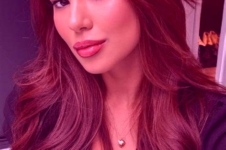 Natalie, 37, a chestnut brown-eyed latina companion based in Epworth. Offering Striptease, Party Girl, Girlfriend Experience, GFE, 69. Available for incall a...