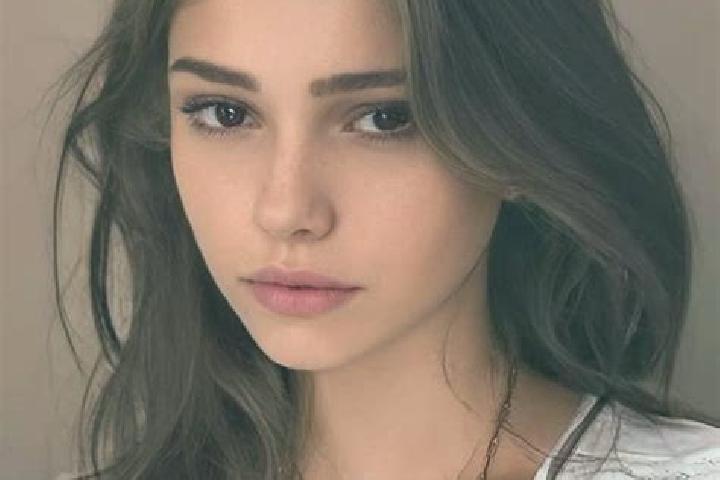 Natalie, 37, a chestnut hazel-eyed slavic companion based in Al Qusais 1. Offering Girlfriend Experience, Roleplay, Erotic Massage, Overnight, OWO. Available...