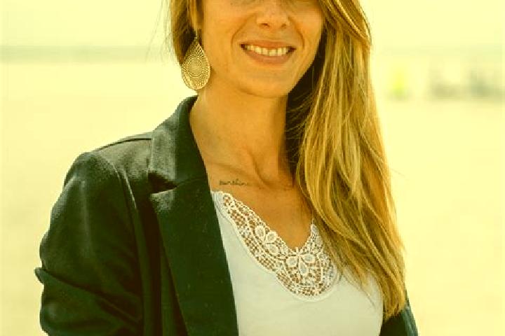 Natalie, 37 — Escort in Angliers, France