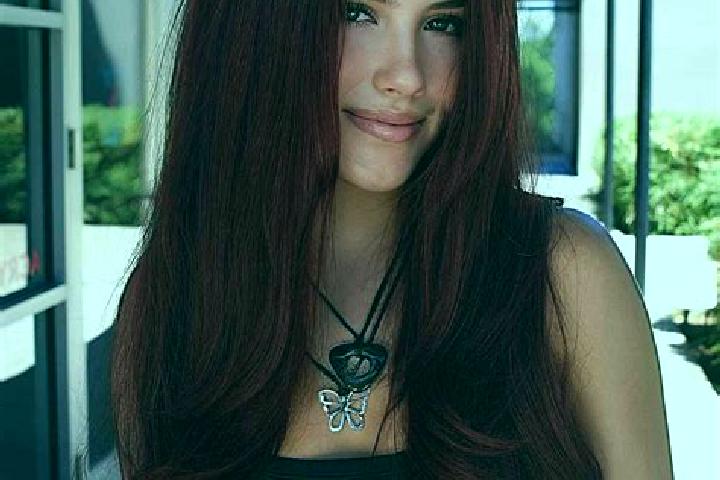 Natalie, 38, a auburn brown-eyed mediterranean companion based in Dudinka. Offering GFE, Roleplay, Fetish. Available for incall and outcall, overnight bookin...