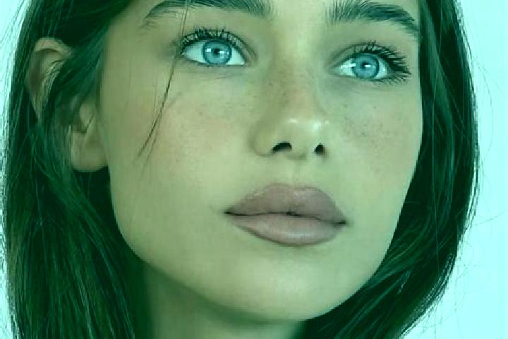 Natalie, 38, a brunette brown-eyed european companion based in Batmonostor. Offering Overnight, Erotic Massage, Tantra, Travel Companion. Available for incal...