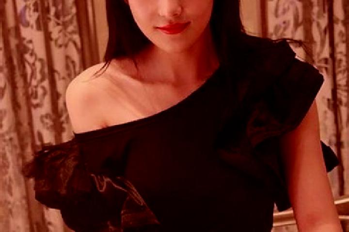 Natalie, 39, a black brown-eyed asian companion based in Dake. Offering Striptease, Deep French Kissing, A-Level, Party Girl. Available for incall and outcal...
