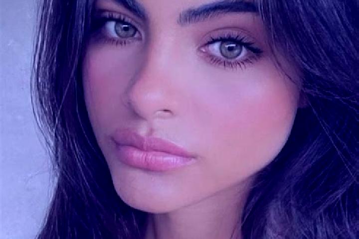 Natalie, 39, a brunette green-eyed indian companion based in Borgo Hermada. Offering Dinner Date, Duos, Striptease. Available for incall and outcall, day and...