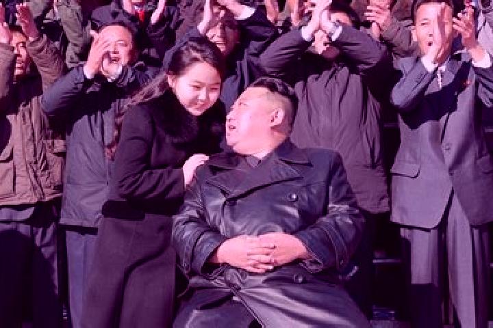 Natalie, 39 — Escort in Yonggwang-up, North Korea