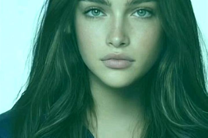 Nora, 20, a brunette blue-eyed mixed companion based in Glodeni. Offering Erotic Massage, GFE, Dinner Date, Roleplay, Tantra. Available for incall and outcal...
