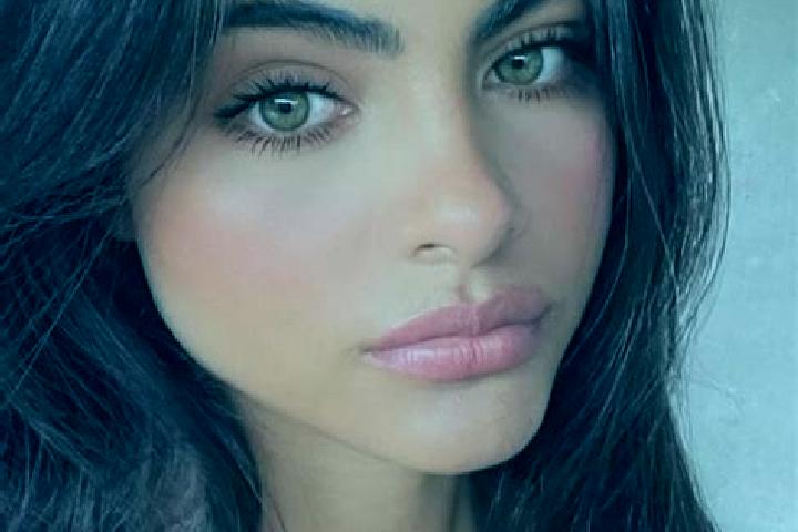 Nora, 20, a brunette grey-eyed indian companion based in Taiyuan. Offering Girlfriend Experience, Massage, Duos, Tantra. Available for incall and outcall, da...