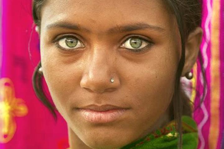 Nora, 20, a red green-eyed indian companion based in Villanterio. Offering OWO, Couples, Overnight. Available for incall and outcall, overnight bookings avai...
