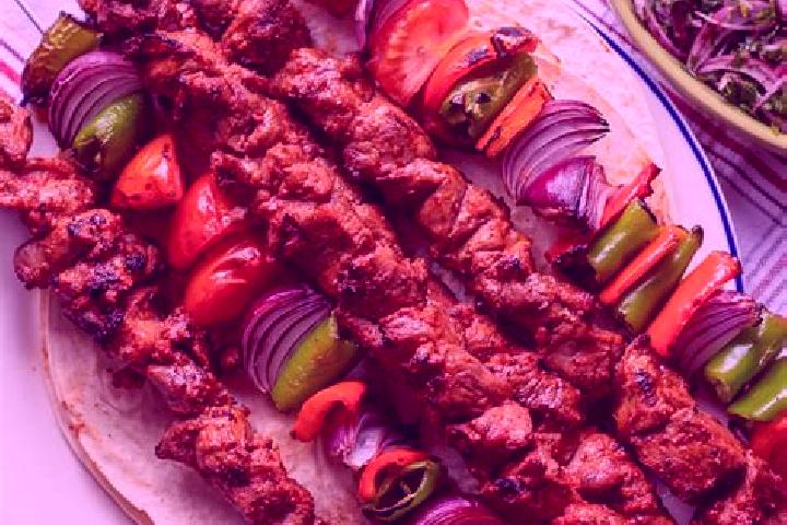 Nora, 20 — Escort in Iskender, Turkey