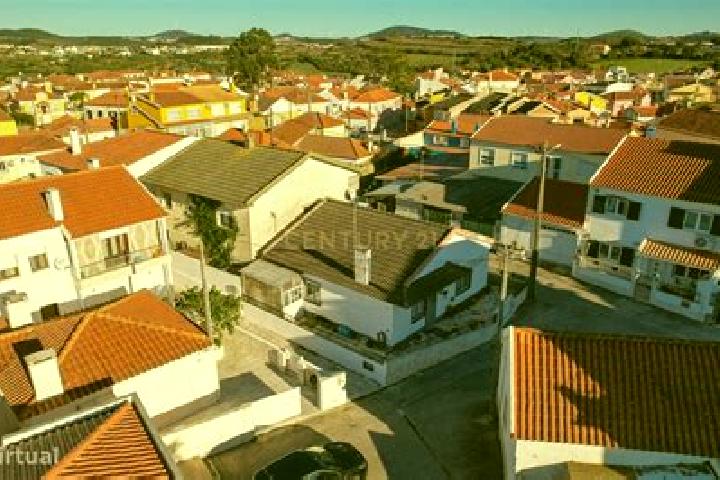 Nora, 20 — Escort in Pero Pinheiro, Portugal