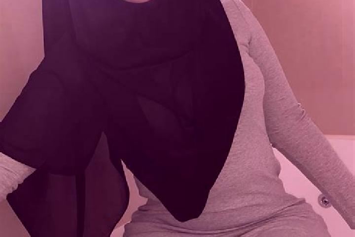 Nora, 20 — Escort in Su Kahriz, Iran