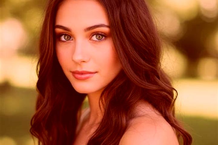 Nora, 21, a black brown-eyed mixed companion based in Cardigan Village. Offering GFE, BDSM, OWO. Available for incall and outcall, day and evening dates.