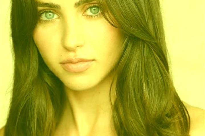 Nora, 21, a brunette brown-eyed latina companion based in Uileacu Simleului. Offering 69, Striptease, A-Level, Fetish, Erotic Massage. Available for incall a...