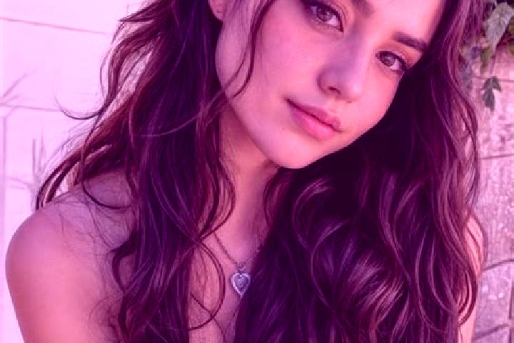 Nora, 21, a brunette hazel-eyed middle eastern companion based in Wen an. Offering Prostate Massage, Deep French Kissing, 69. Available for incall and outcal...
