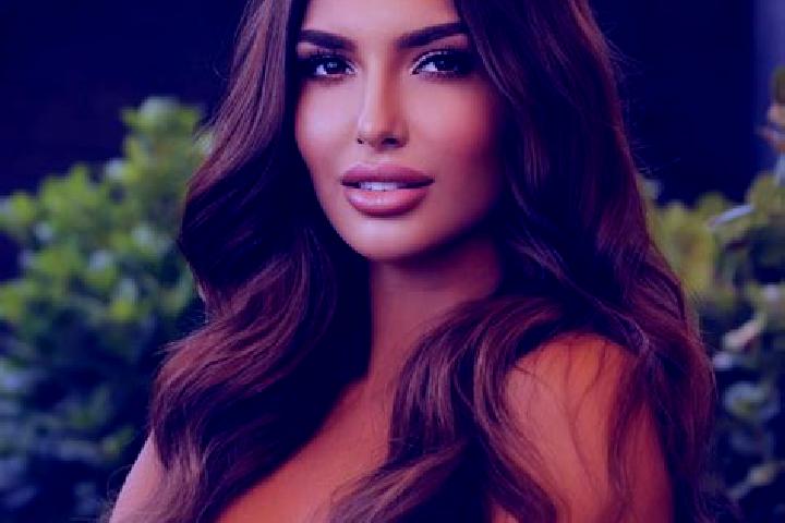 Nora, 21 — Escort in Russocice, Poland