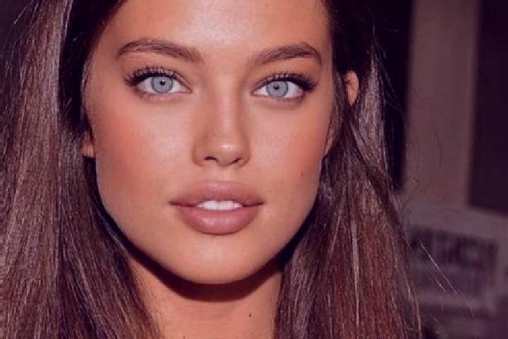 Nora, 22, a chestnut green-eyed middle eastern companion based in Errouville. Offering Girlfriend Experience, Duos. Available for incall and outcall, overnig...