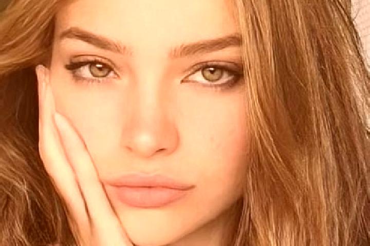 Nora, 22, a dark blonde dark-eyed european companion based in Castillejo de Mesleon. Offering Party Girl. Available for incall and outcall, day and evening d...