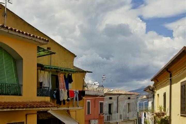 Nora, 22 — Escort in Santa Maria del Cedro, Italy