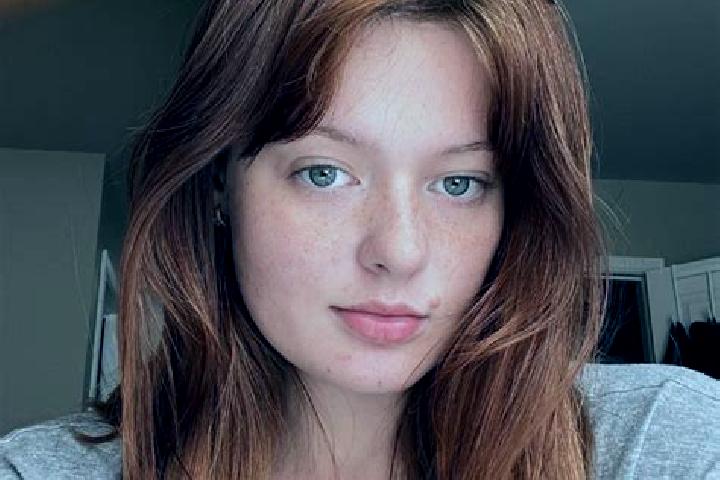 Nora, 23, a red brown-eyed mixed companion based in Uckfield. Offering 69, Prostate Massage, Deep French Kissing, Dinner Date. Available for incall and outca...
