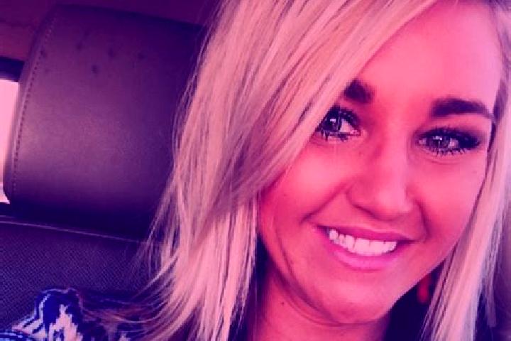 Nora, 23 — Escort in Blakely, United States