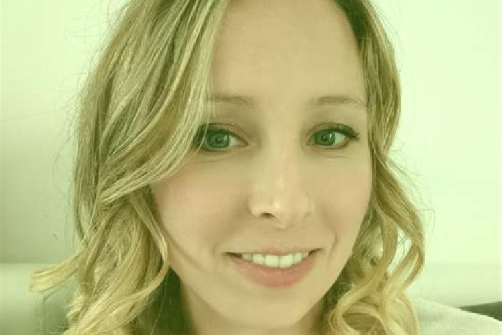 Nora, 23 — Escort in Crehange, France