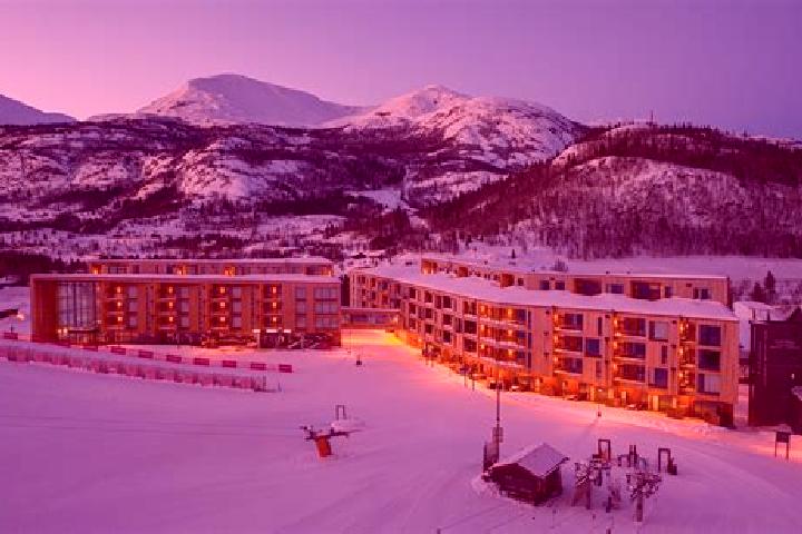 Nora, 23 — Escort in Hemsedal, Norway