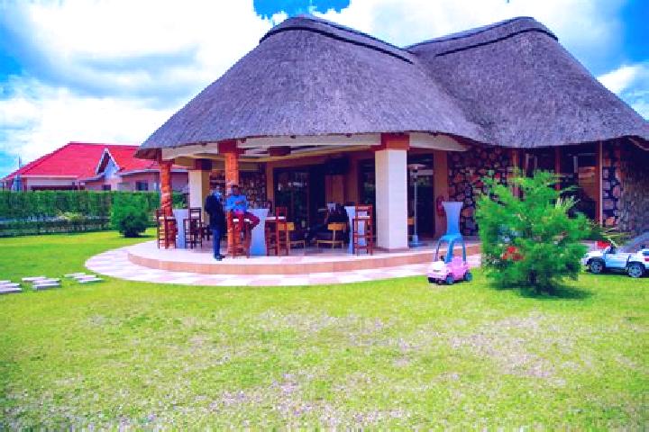 Nora, 23 — Escort in Kiboga, Uganda