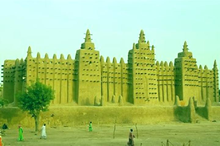 Nora, 23 — Escort in Markala, Mali