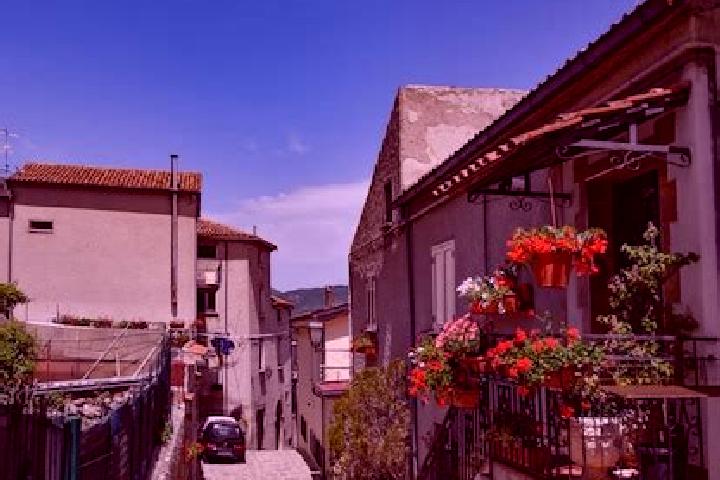 Nora, 23 — Escort in Marsicovetere, Italy