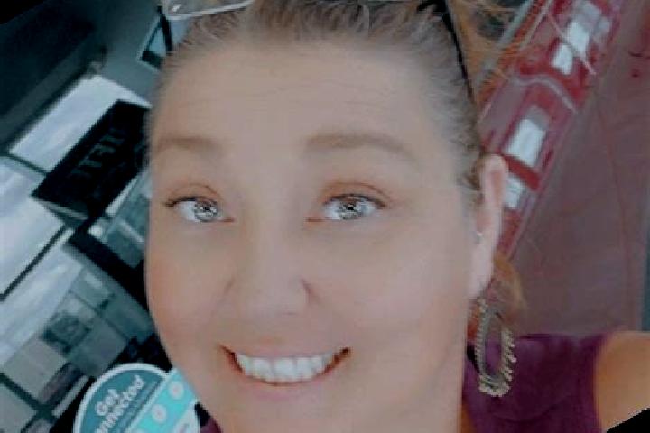 Nora, 23 — Escort in Saxton, United States