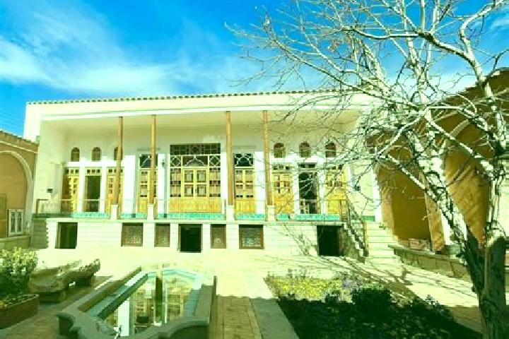 Nora, 23 — Escort in Taleb abad, Iran