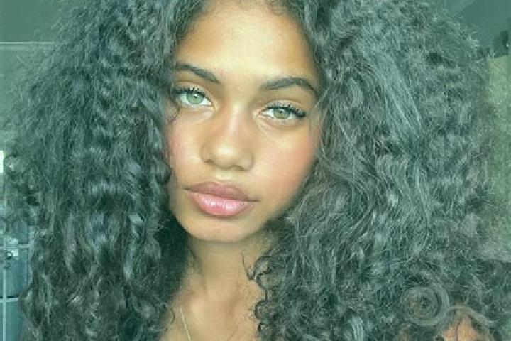 Nora, 24, a black dark-eyed ebony companion based in Gross Boden. Offering Striptease, Fetish, GFE. Available for incall and outcall, day and evening dates.