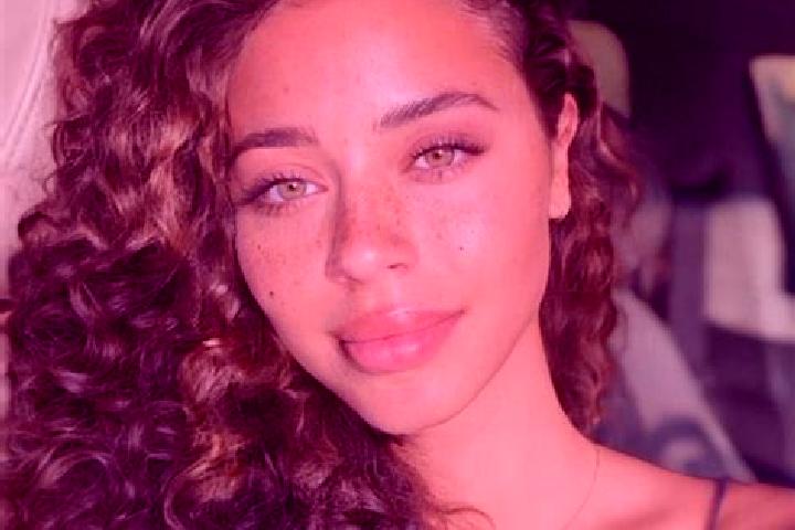 Nora, 24, a black hazel-eyed ebony companion based in Puebla de la Calzada. Offering GFE, Erotic Massage, Massage. Available for incall and outcall, overnigh...