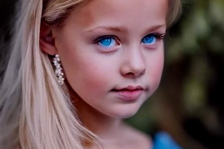 Nora, 24, a blonde blue-eyed middle eastern companion based in Nizbor. Offering Tantra, BDSM, OWO, Travel Companion, Prostate Massage. Available for incall a...