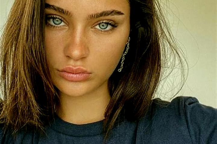 Nora, 24, a brunette dark-eyed indian companion based in Mariselu. Offering A-Level, GFE, Overnight, 69. Available for incall and outcall, day and evening da...