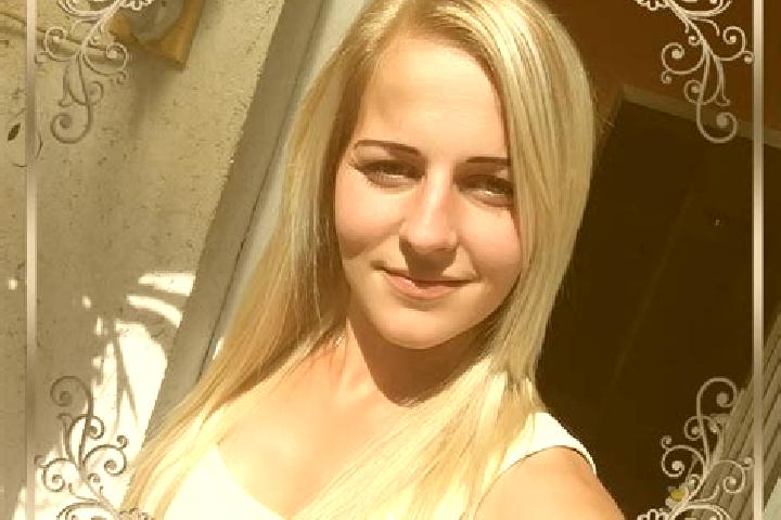 Nora, 24 — Escort in Izsofalva, Hungary
