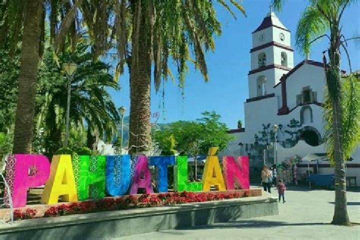 Nora, 24 — Escort in Pahuatlan de Valle, Mexico