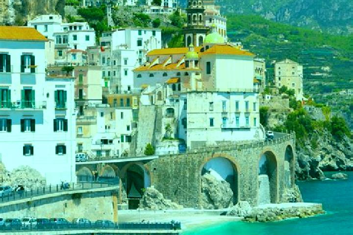 Nora, 24 — Escort in Piumazzo, Italy